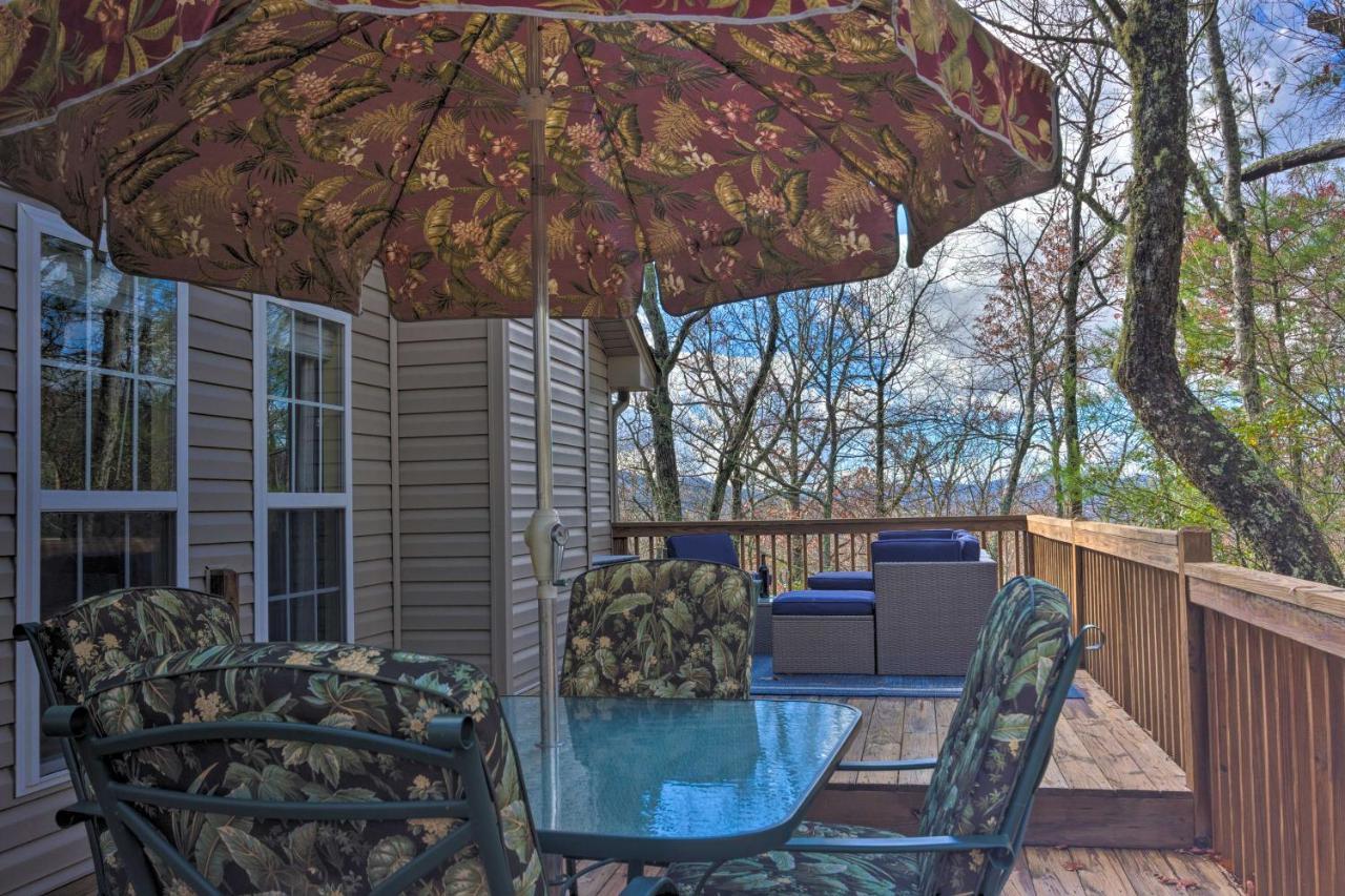 Cozy Sapphire Resort Home With Deck And Mountain Views Exterior photo